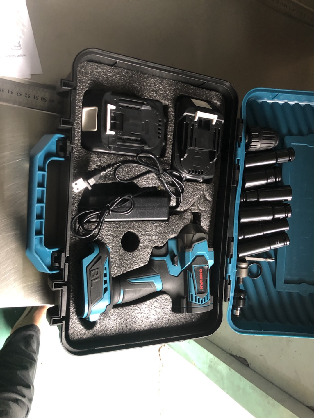 Klucz udarowy elektryczny bezs – Socket Wrench recenzja i cena